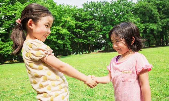 Dạy con cư xử đúng mực - Phần 5: 25 phép tắc trong giao tiếp